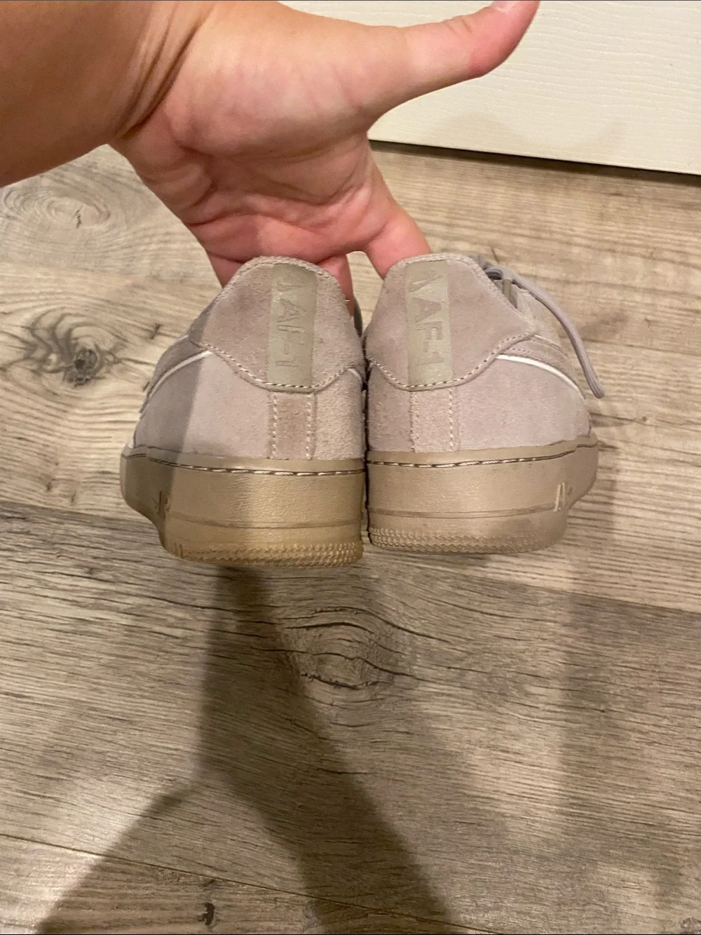 Nike suede low